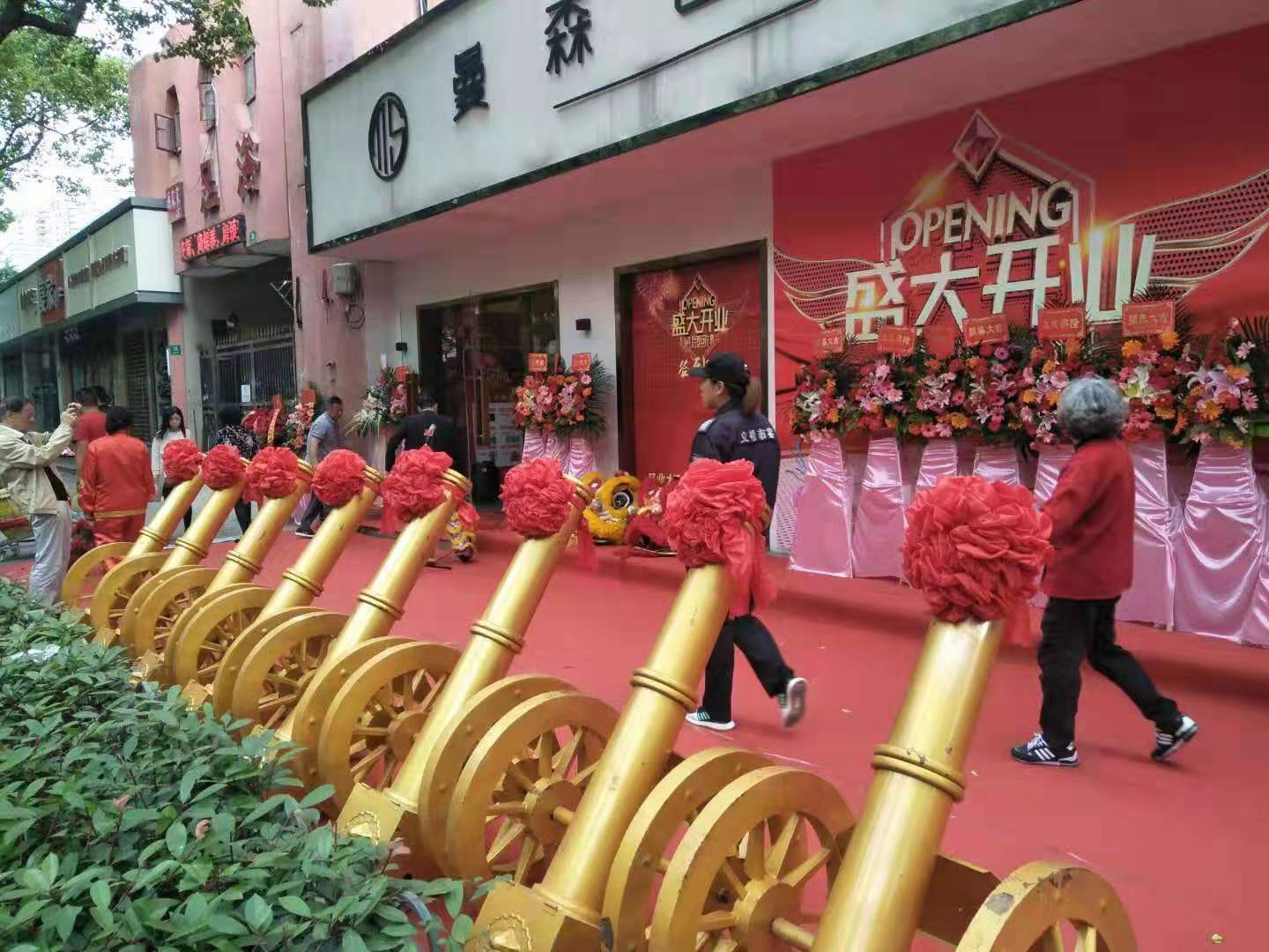 舞龙舞狮的由来